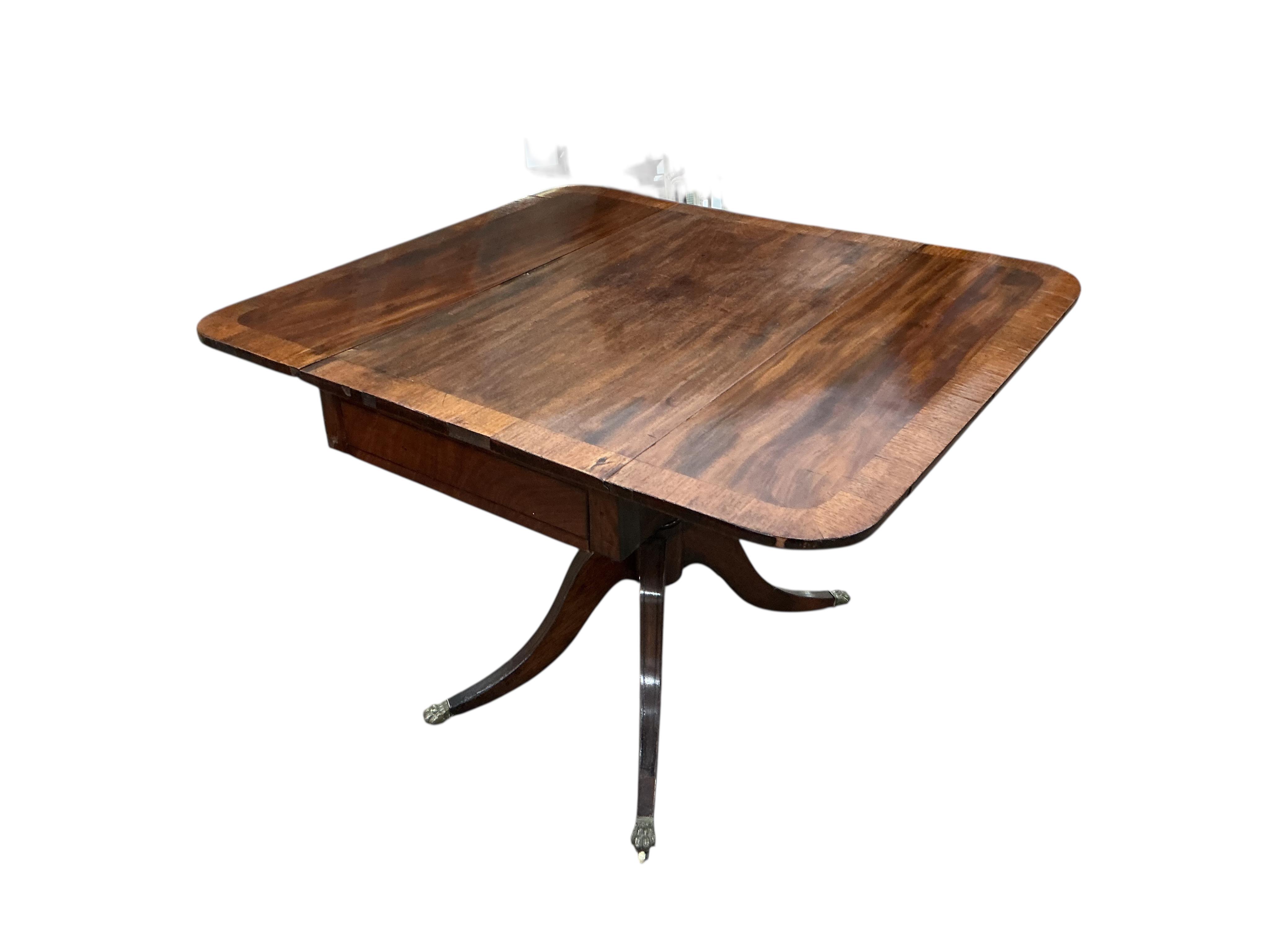 A Regency mahogany Pembroke breakfast table, width 91cm, depth 51cm, height 71cm